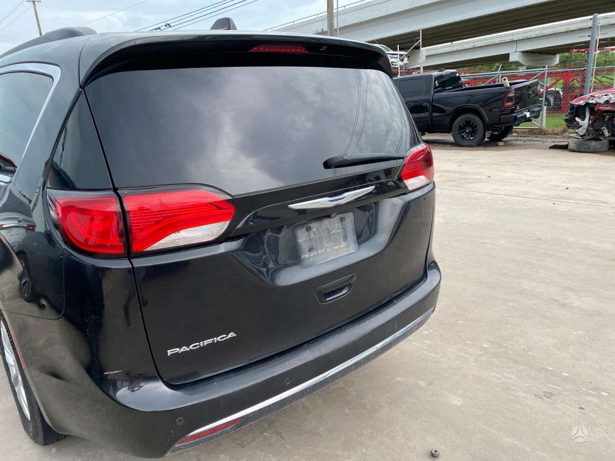 Chrysler Pacifica Dalimis
