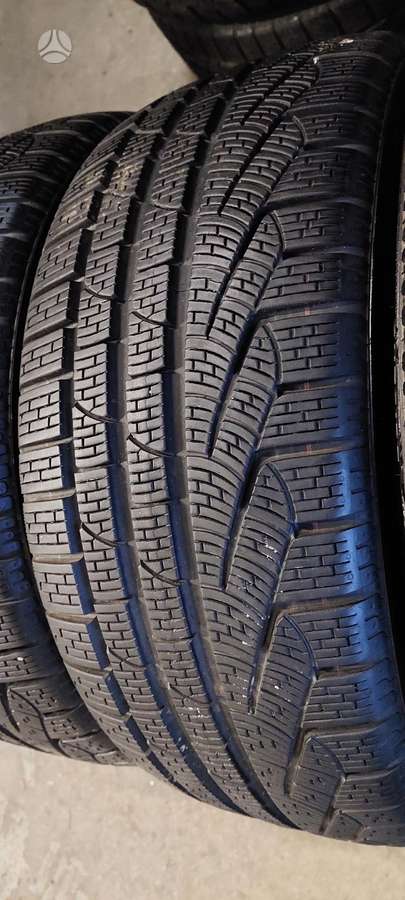Pirelli, winter 235/40 R19