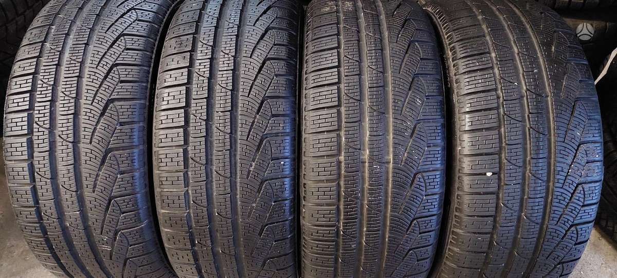 Pirelli, winter 235/40 R19