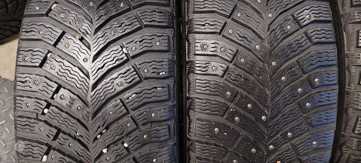 Michelin, žieminės 215/55 R17