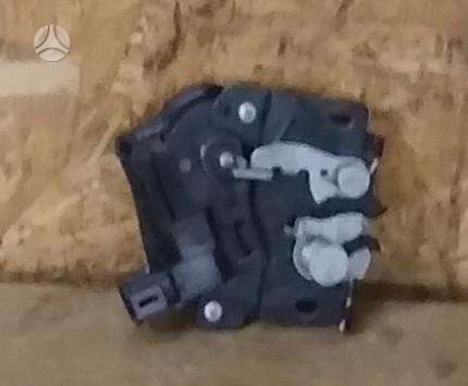 Nissan Leaf body parts