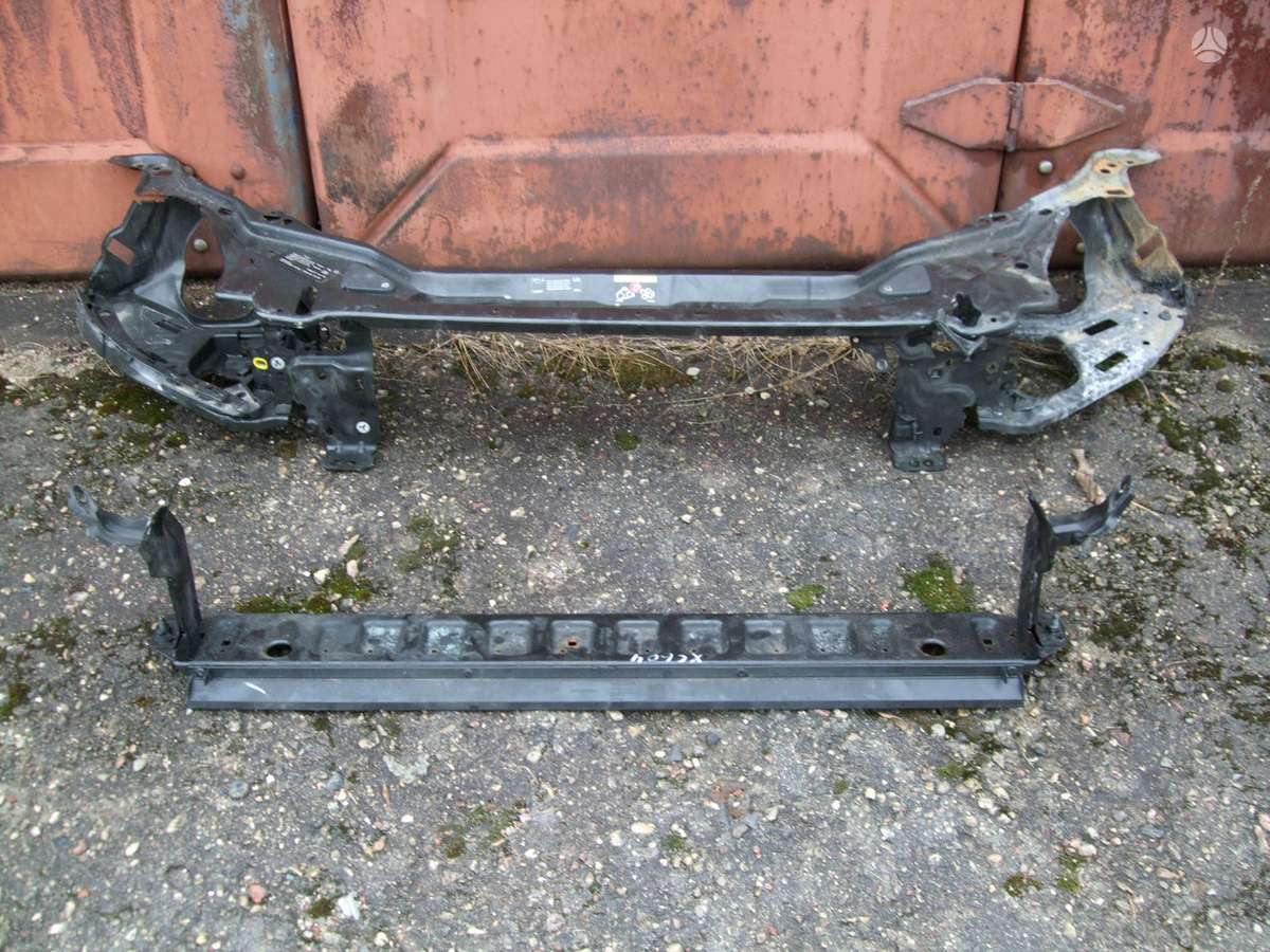 Volvo XC60 body parts