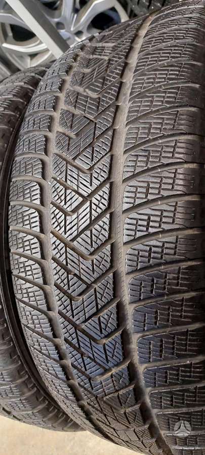 Pirelli, žieminės 255/55 R19