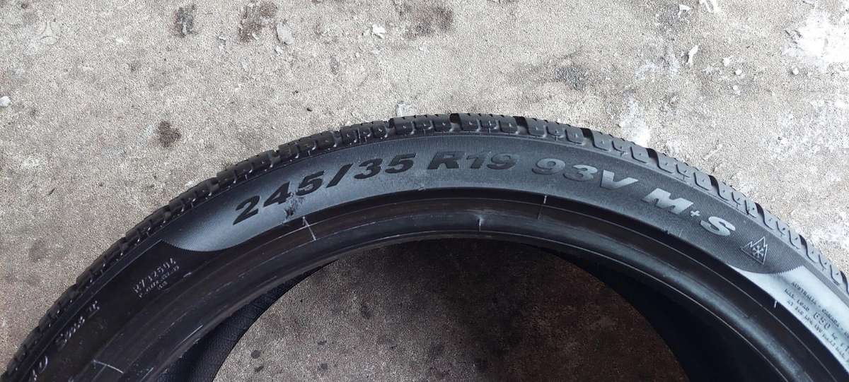 Pirelli, winter 245/35 R19