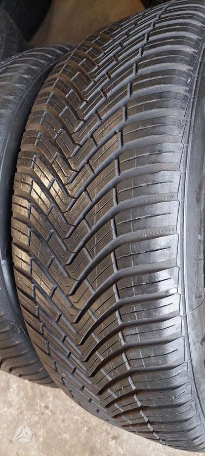 Continental, universalios 235/50 R19