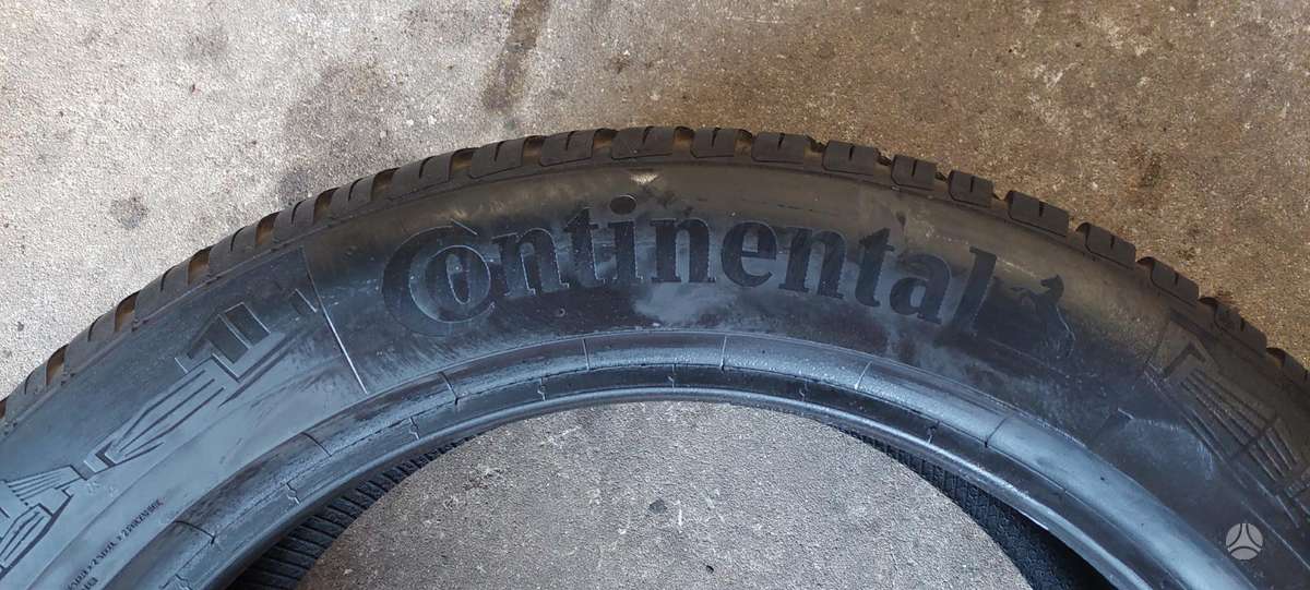 Continental, всесезонные 235/50 R19
