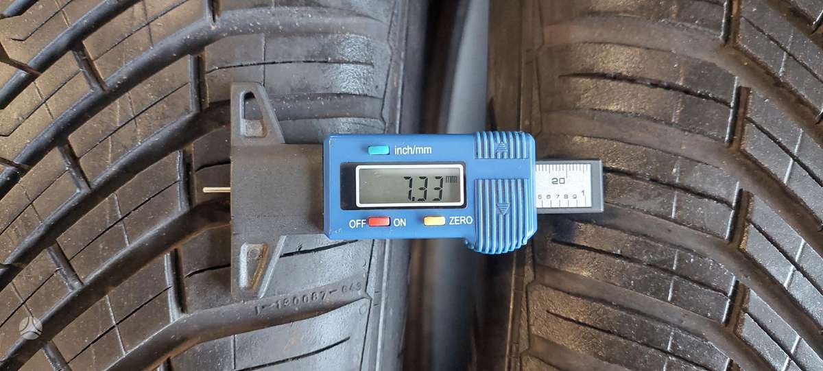 Continental, universalios 235/50 R19