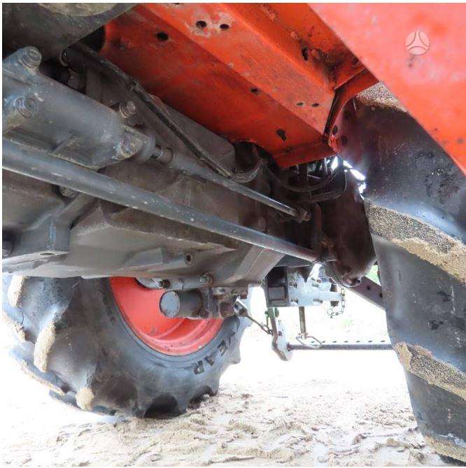 Kubota L3300, traktoriai