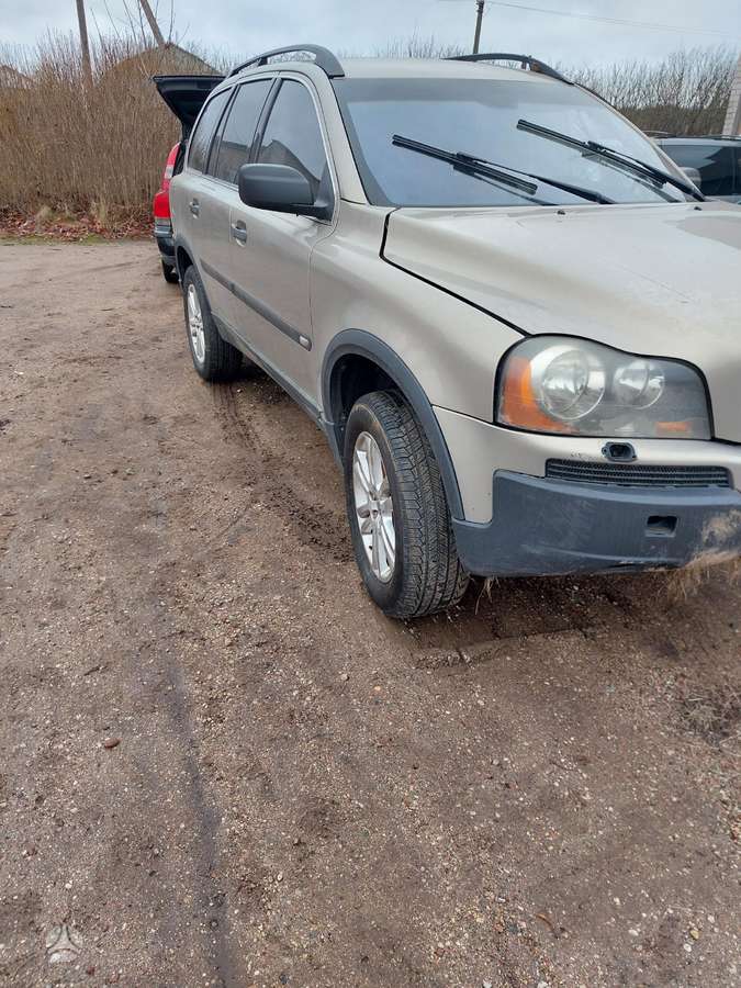 Volvo XC90