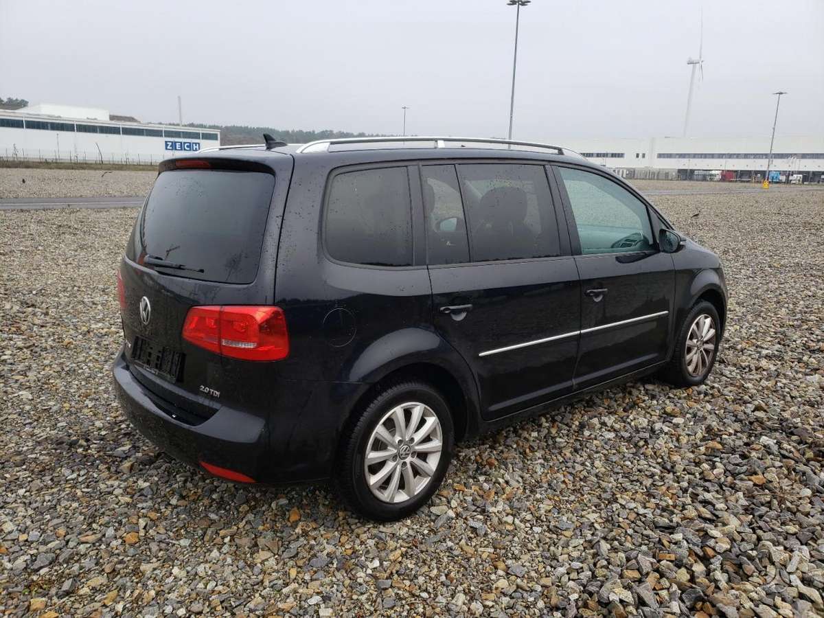 Volkswagen Touran dalimis