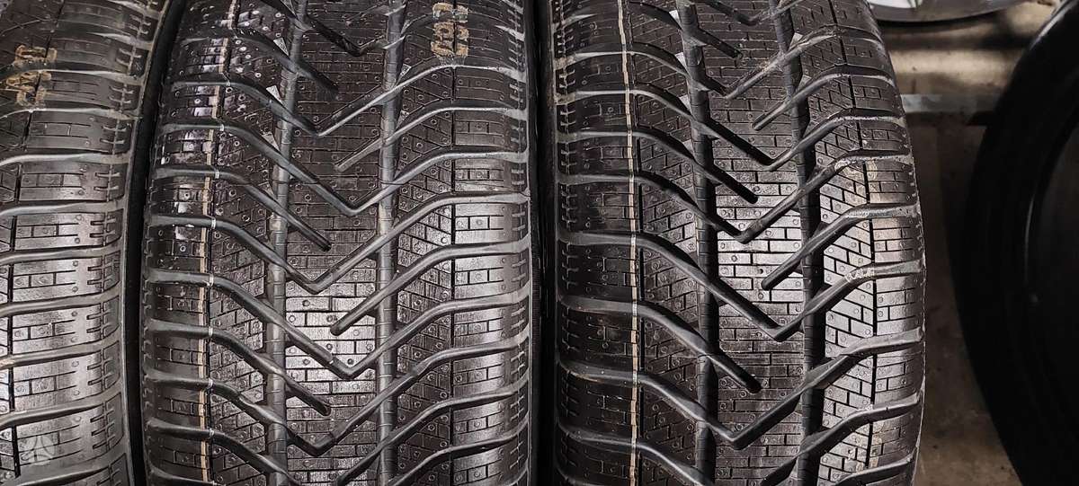 Pirelli, зимние 195/55 R17