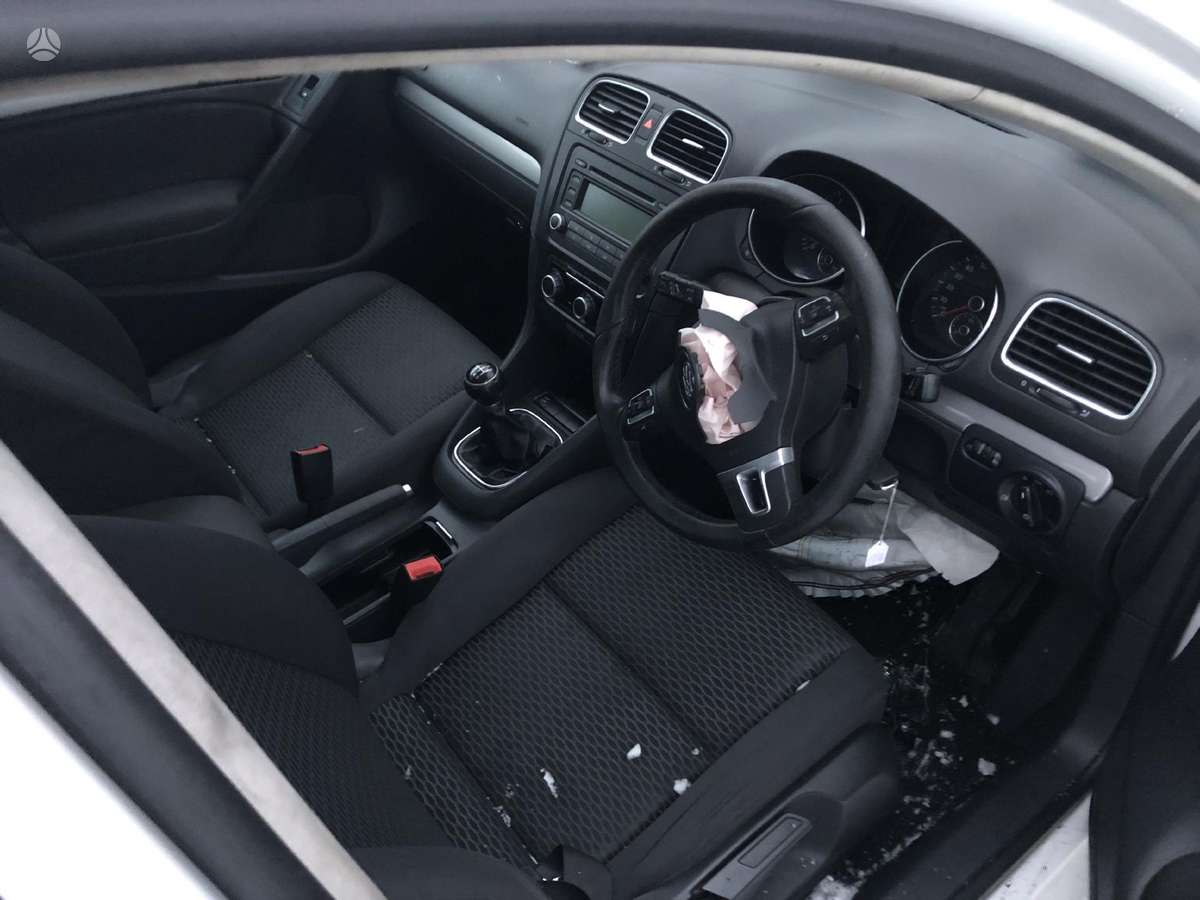 Volkswagen Golf rezerves daļās