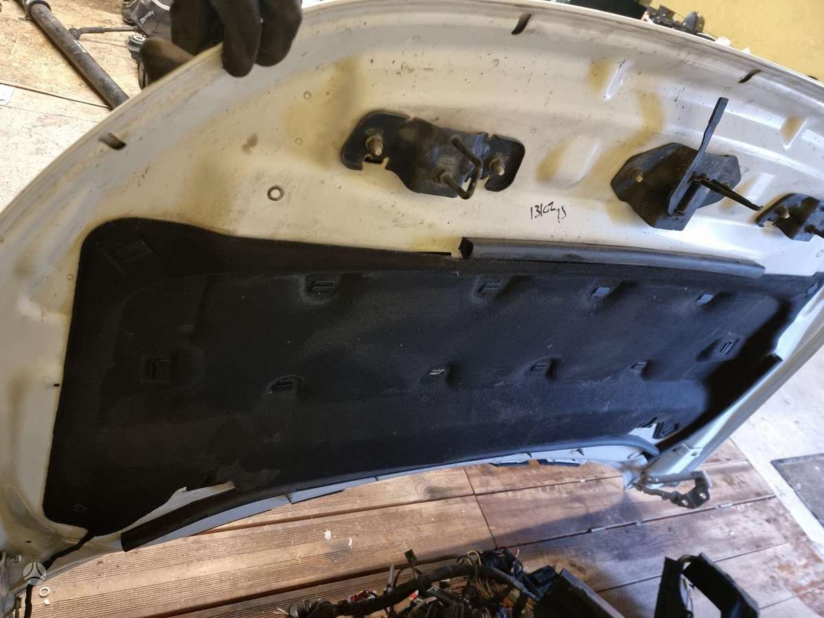 Land Rover Discovery Sport dalimis