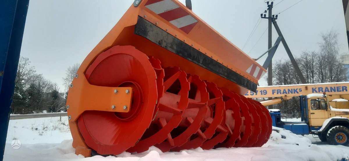 -Kita- 750/2600, snow plows