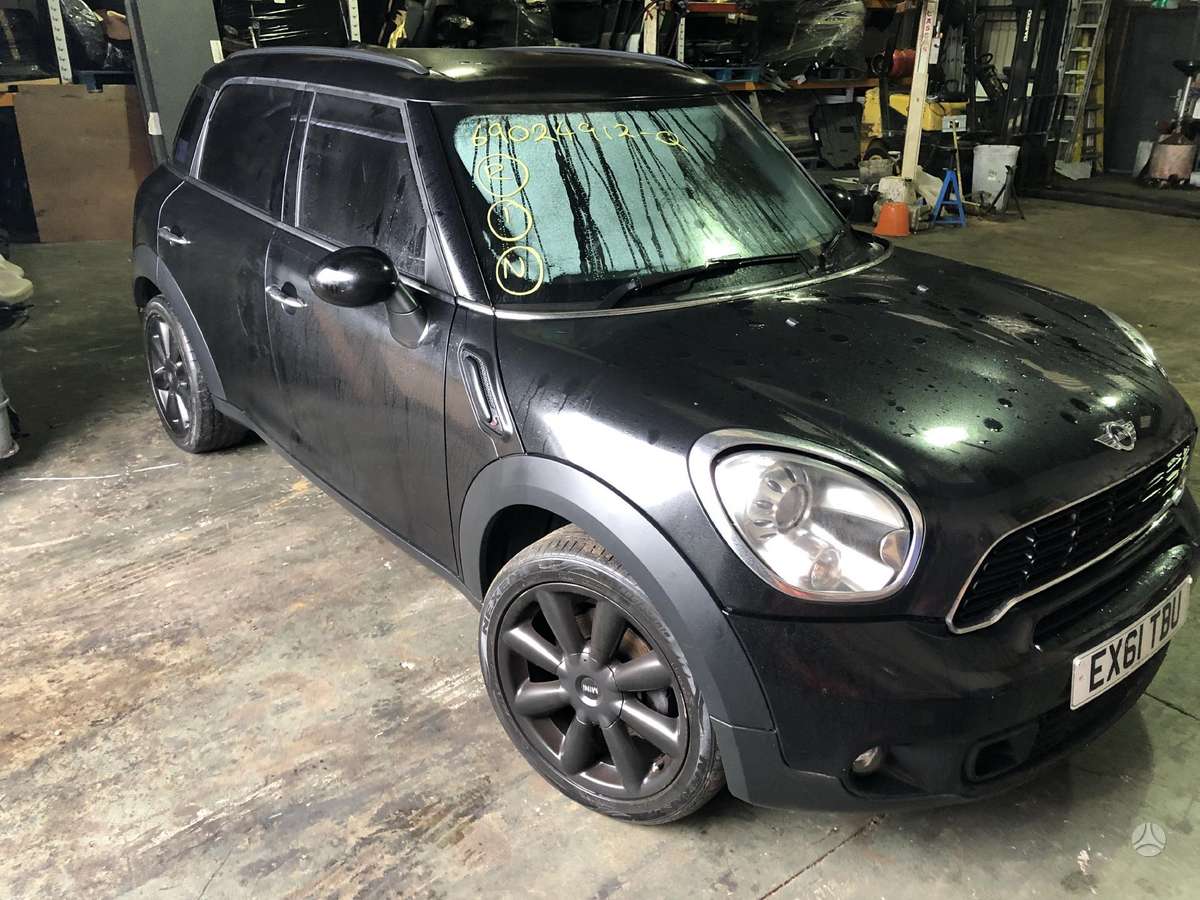 Mini Countryman dalimis. N47c20a