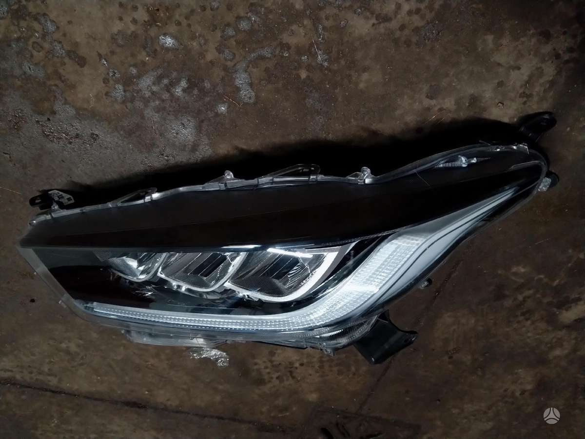 Toyota Yaris kėbulo dalys