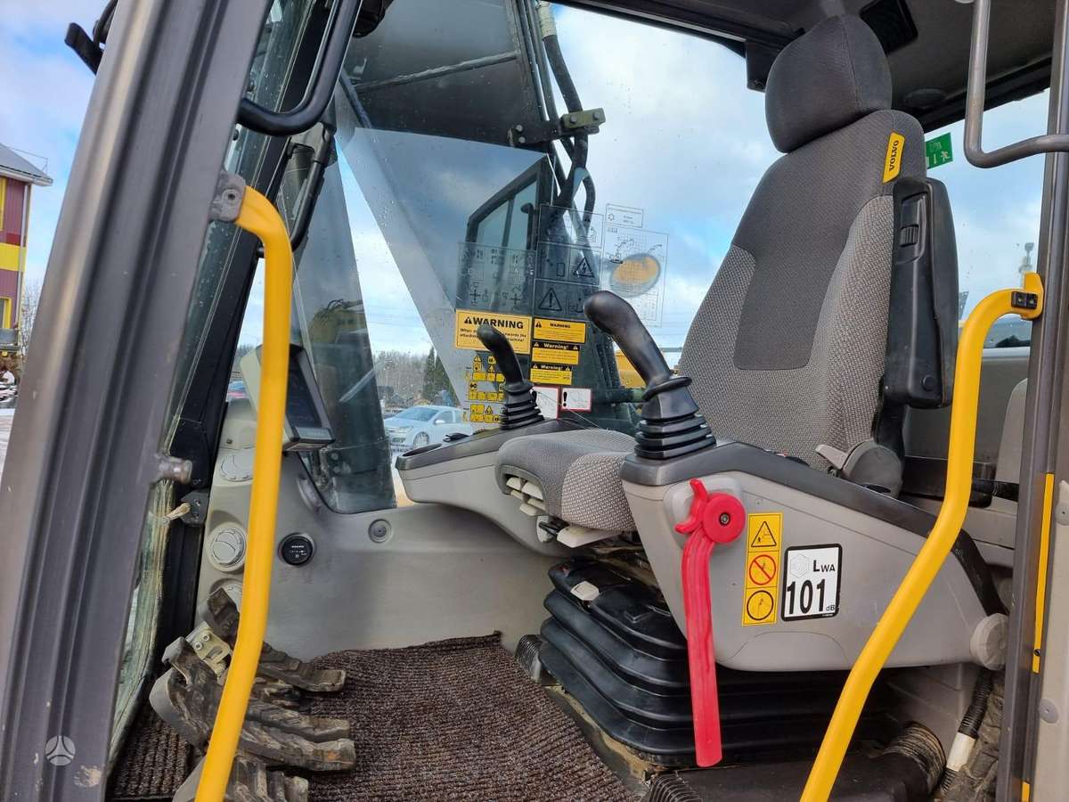 Volvo EC160DL, excavator