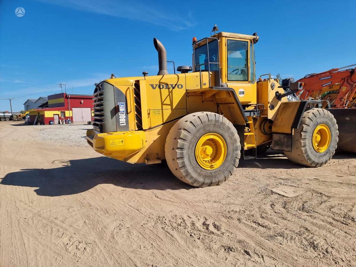 Volvo L180E, frontal loader