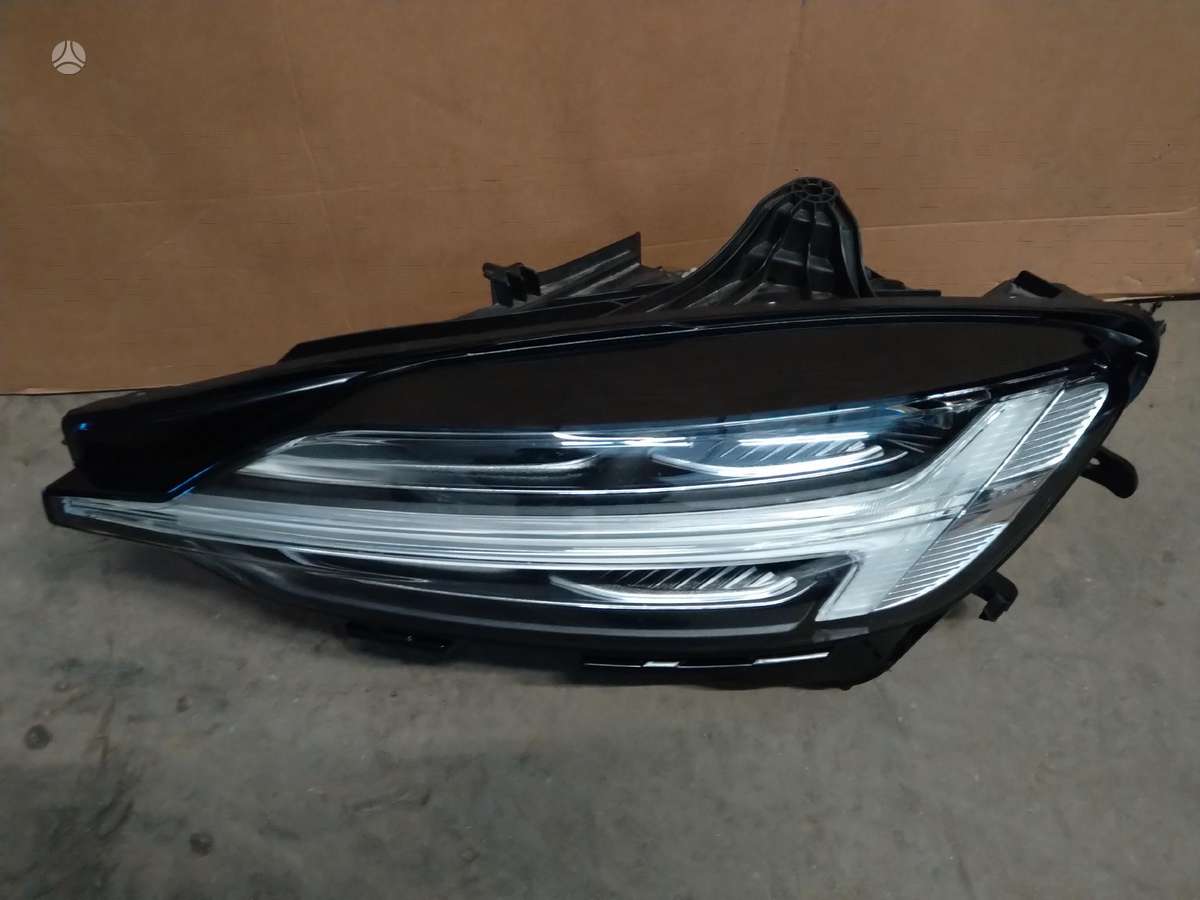 Volvo V60 dangtis (priekinis, galinis)