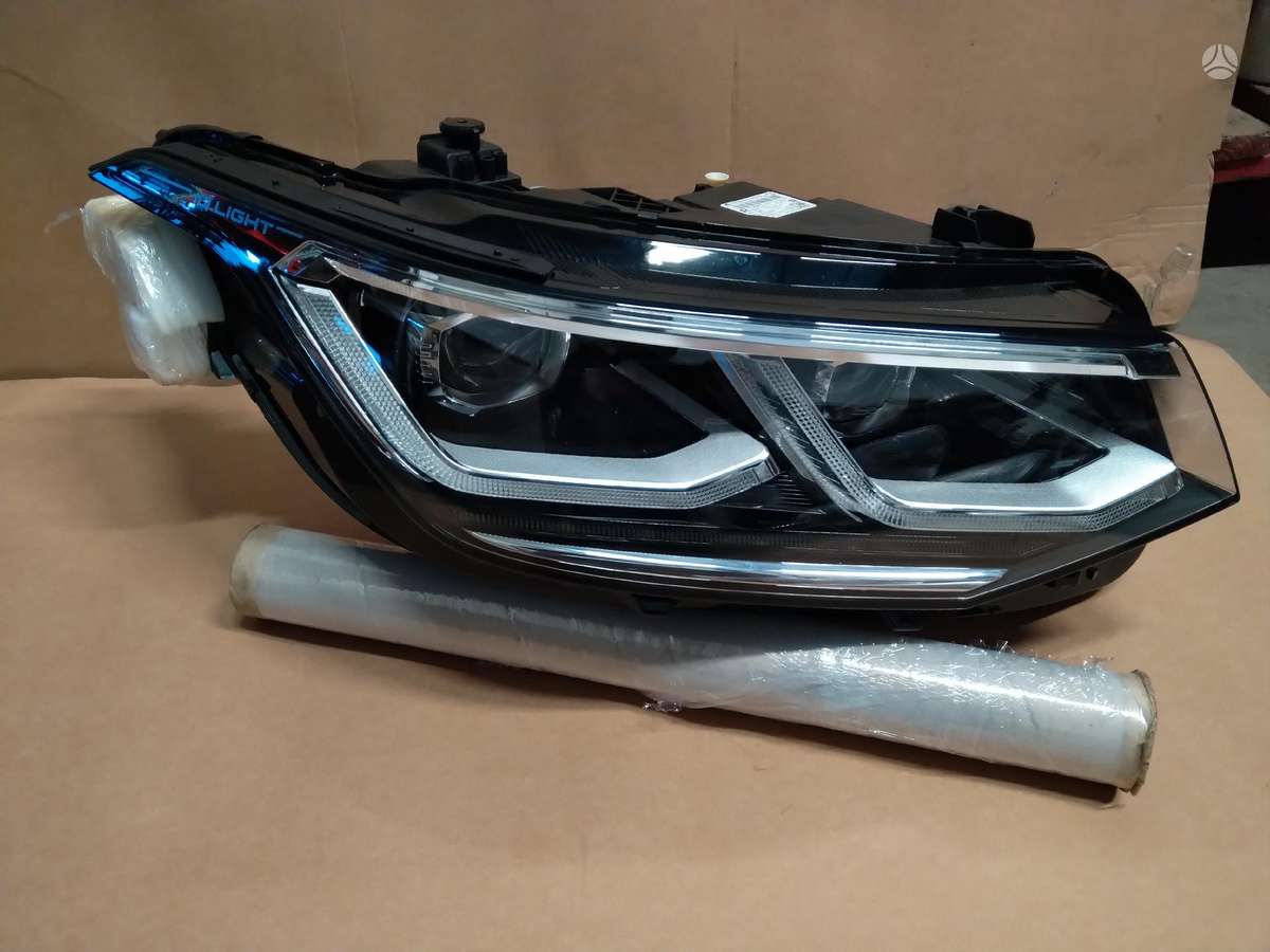 Volkswagen Tiguan lights
