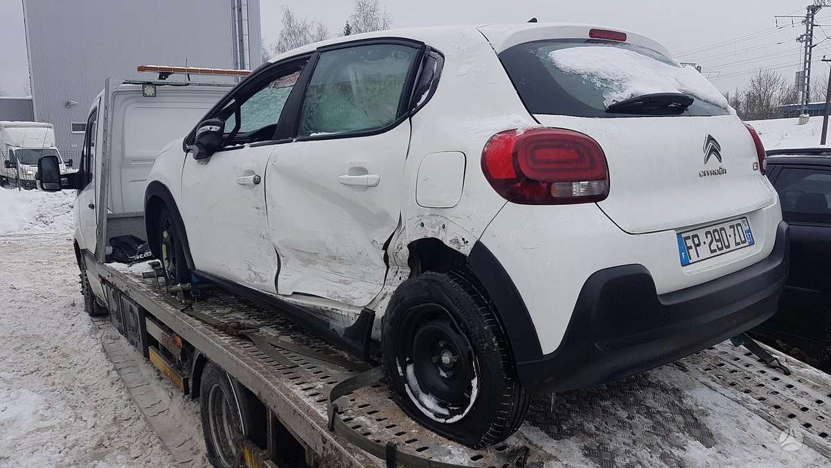 Citroen C3 Engine dv5rd yhy gearbox 20etfj