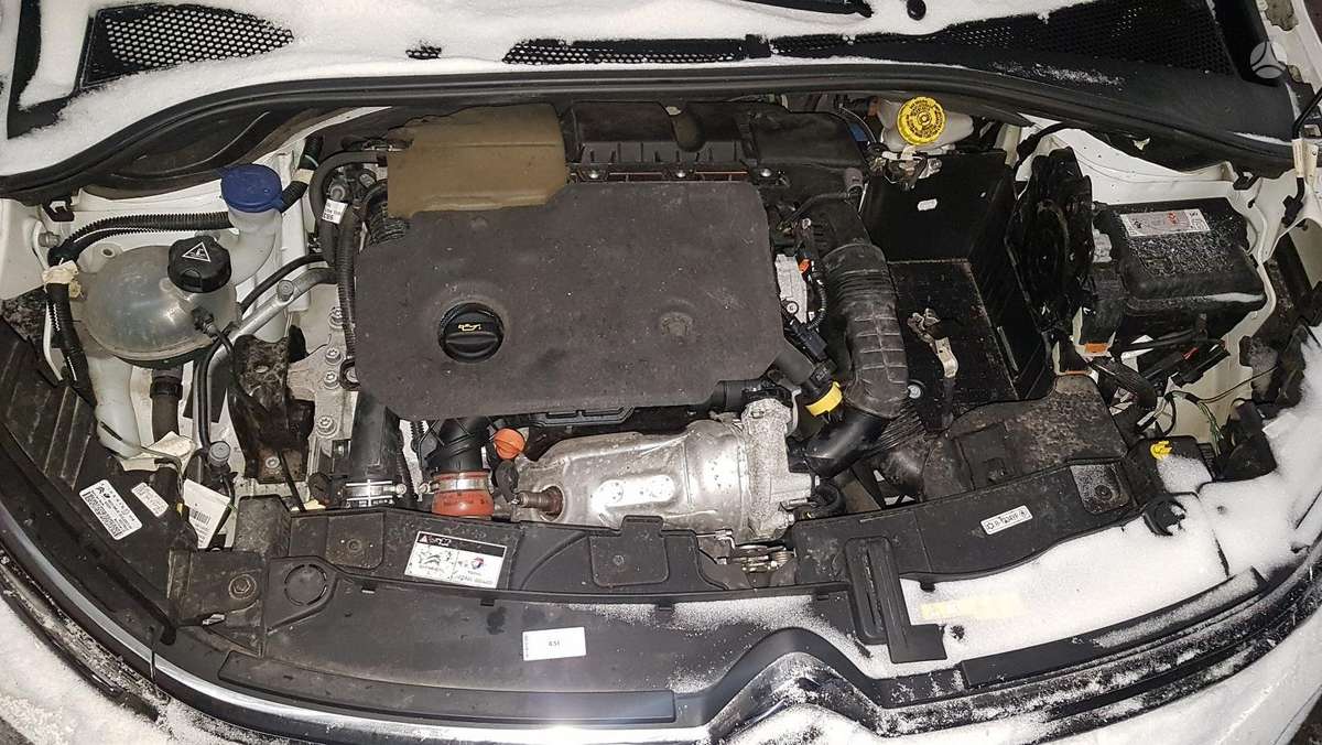 Citroen C3 Engine dv5rd yhy gearbox 20etfj