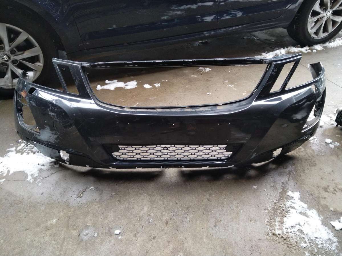 Volvo XC60 kėbulo dalys