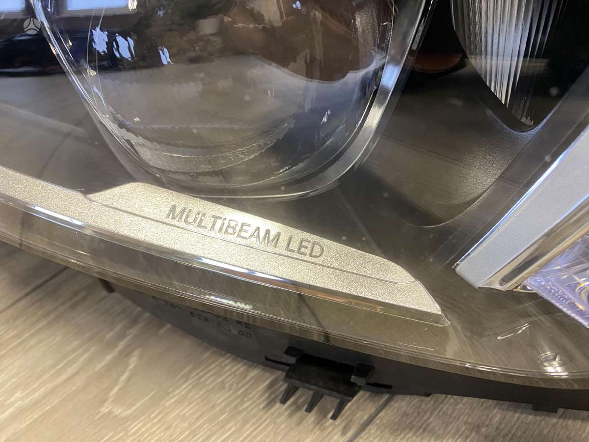 Mercedes-Benz CLS klasė lights
