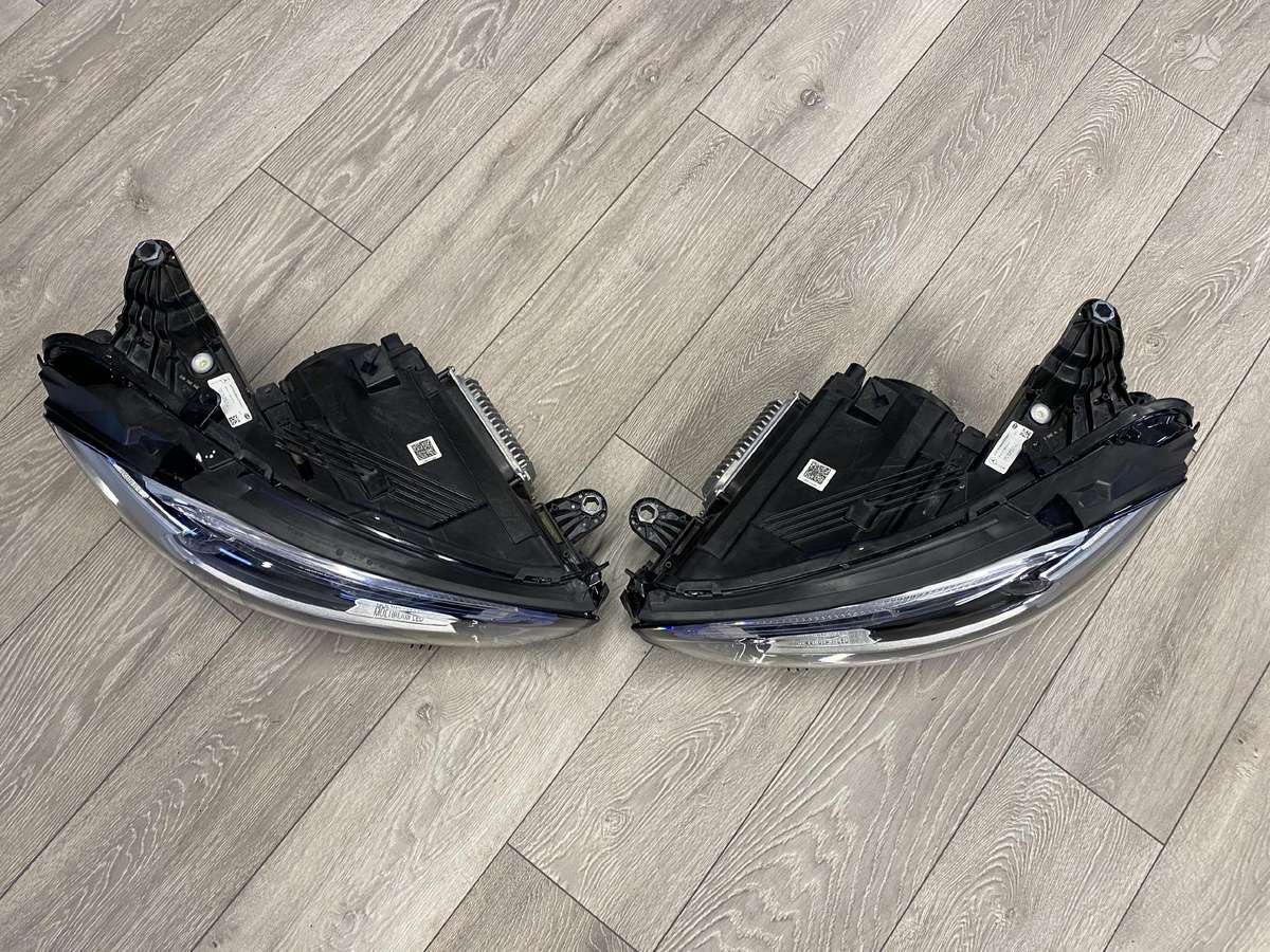 Mercedes-Benz CLS klasė lights