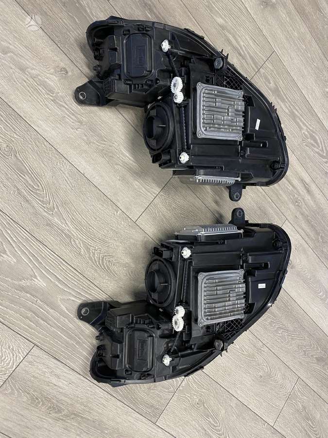 Mercedes-Benz CLS klasė lights