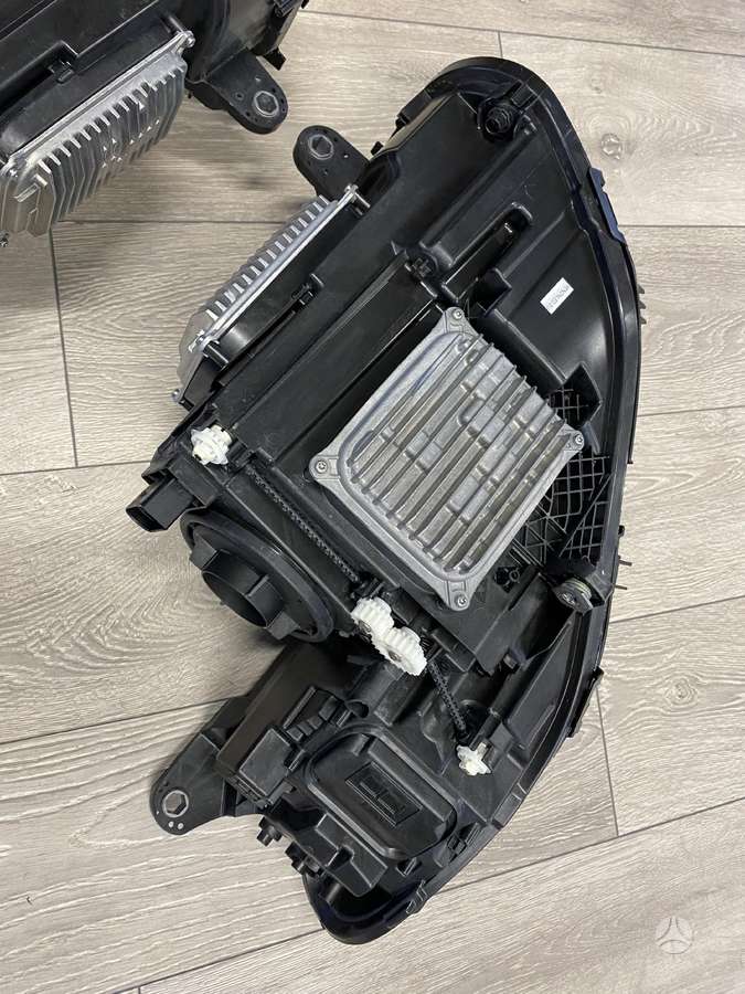 Mercedes-Benz CLS klasė lights