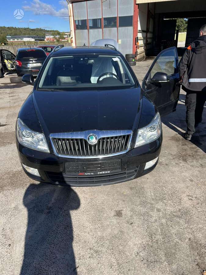Skoda Octavia Europa xenon