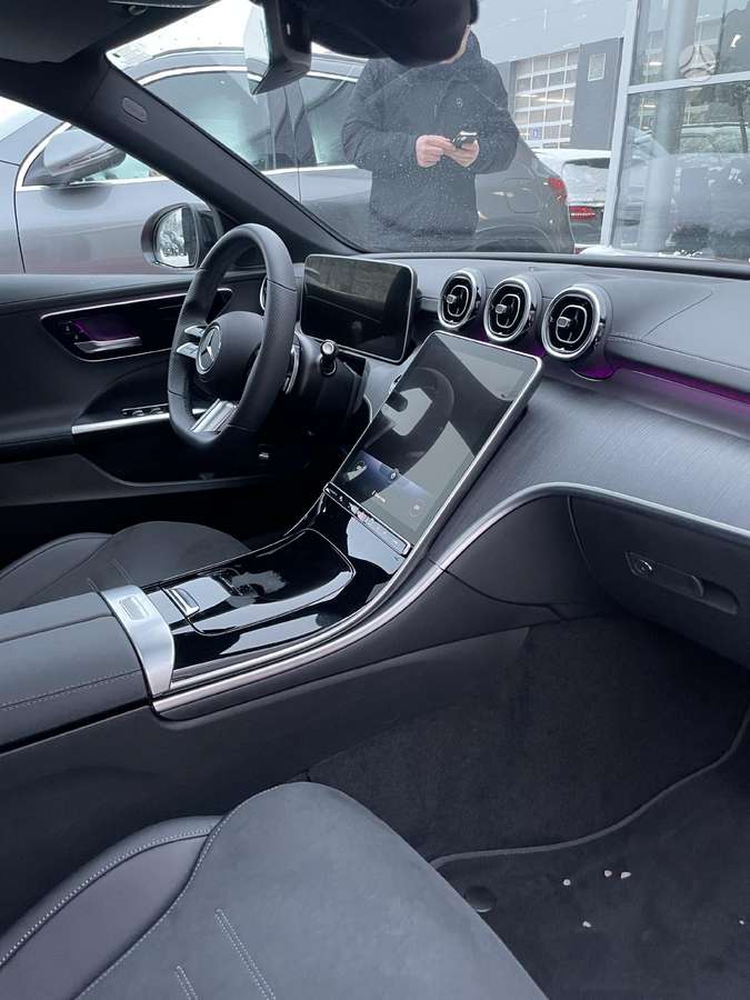 Mercedes-Benz C200, 2.0 l., Седан