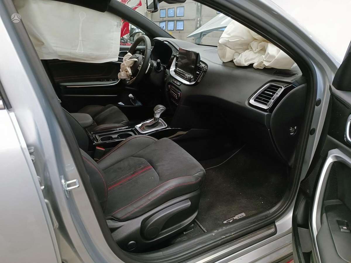 Kia ProCeed по частям