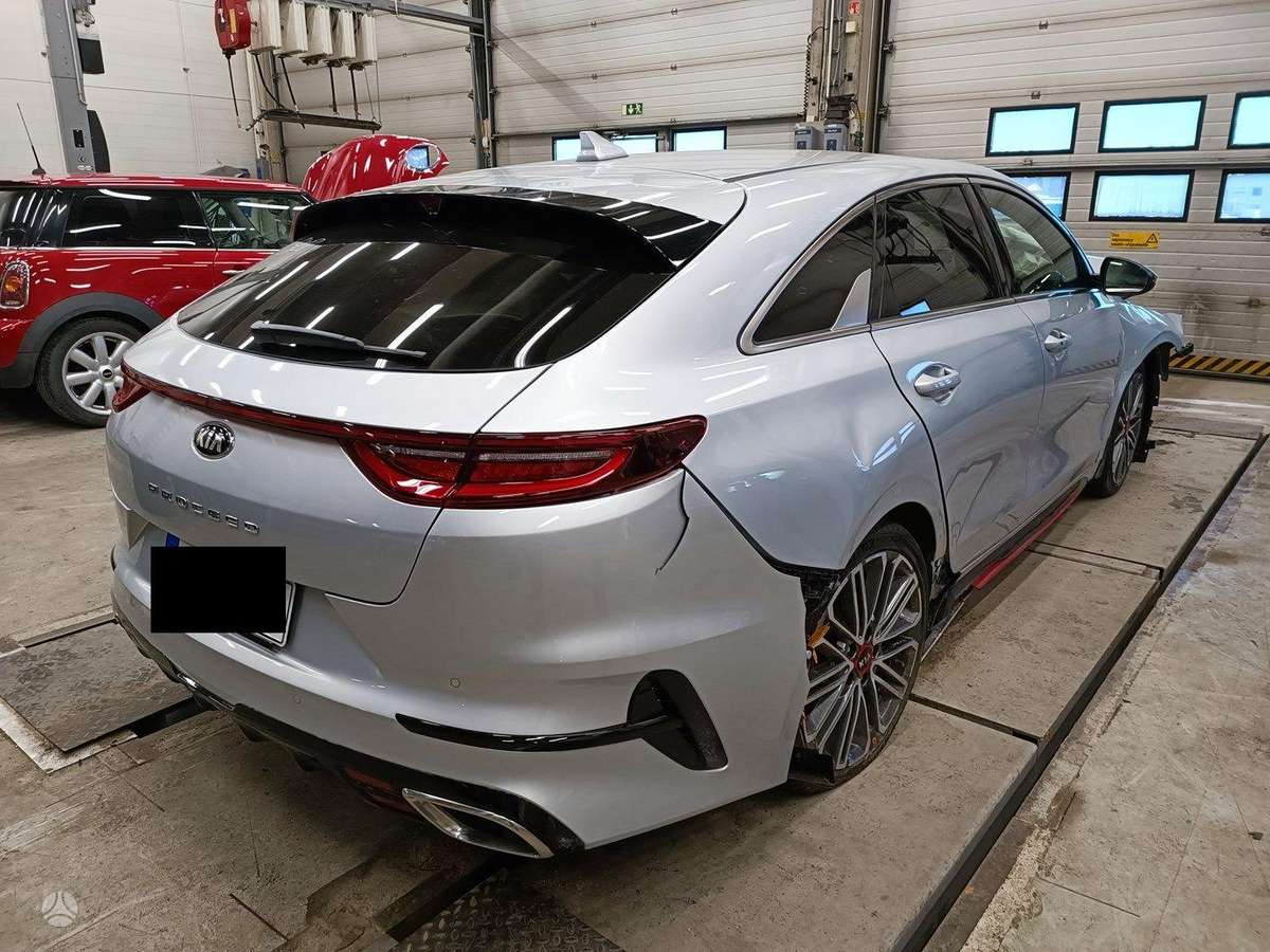 Kia ProCeed rezerves daļās