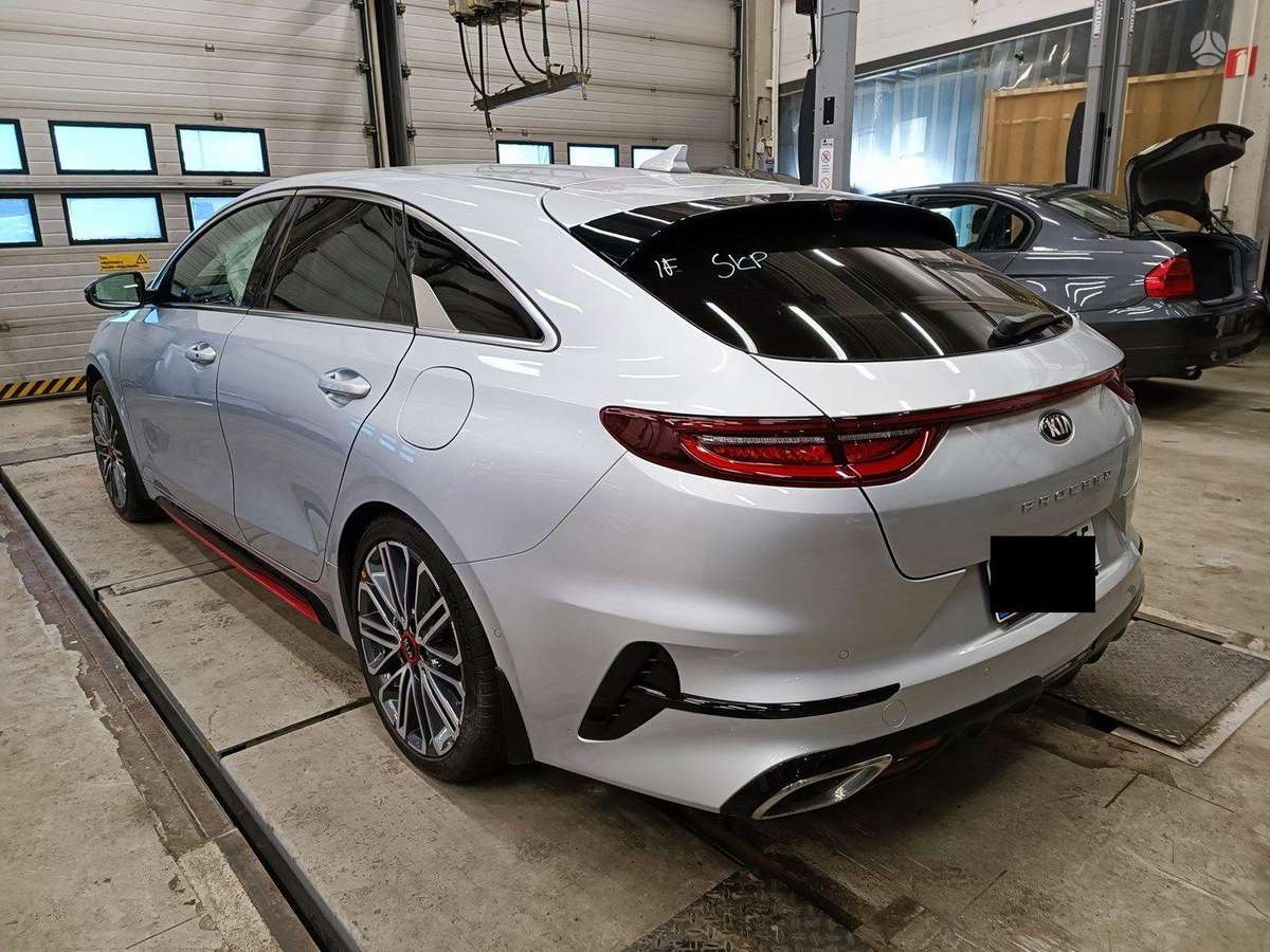 Kia ProCeed по частям