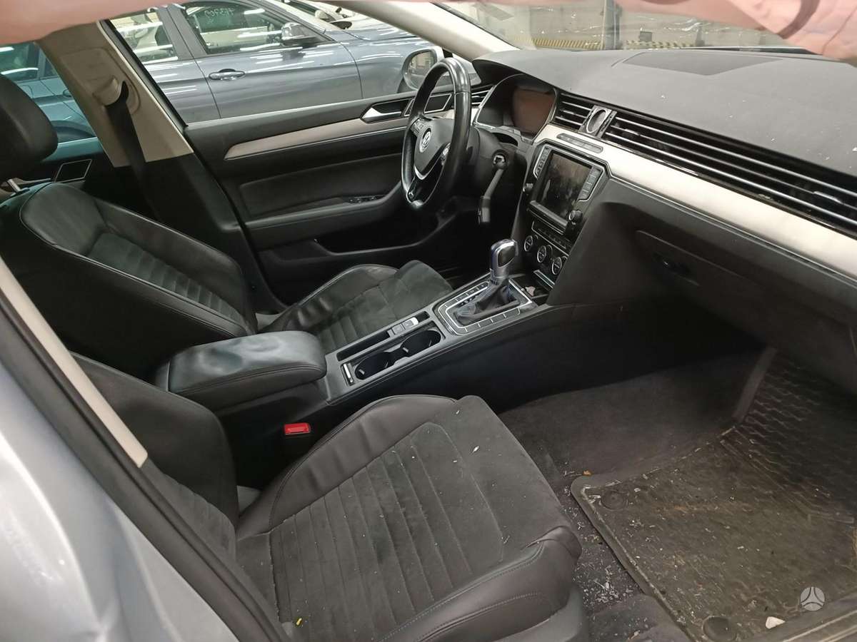 Volkswagen Passat for parts