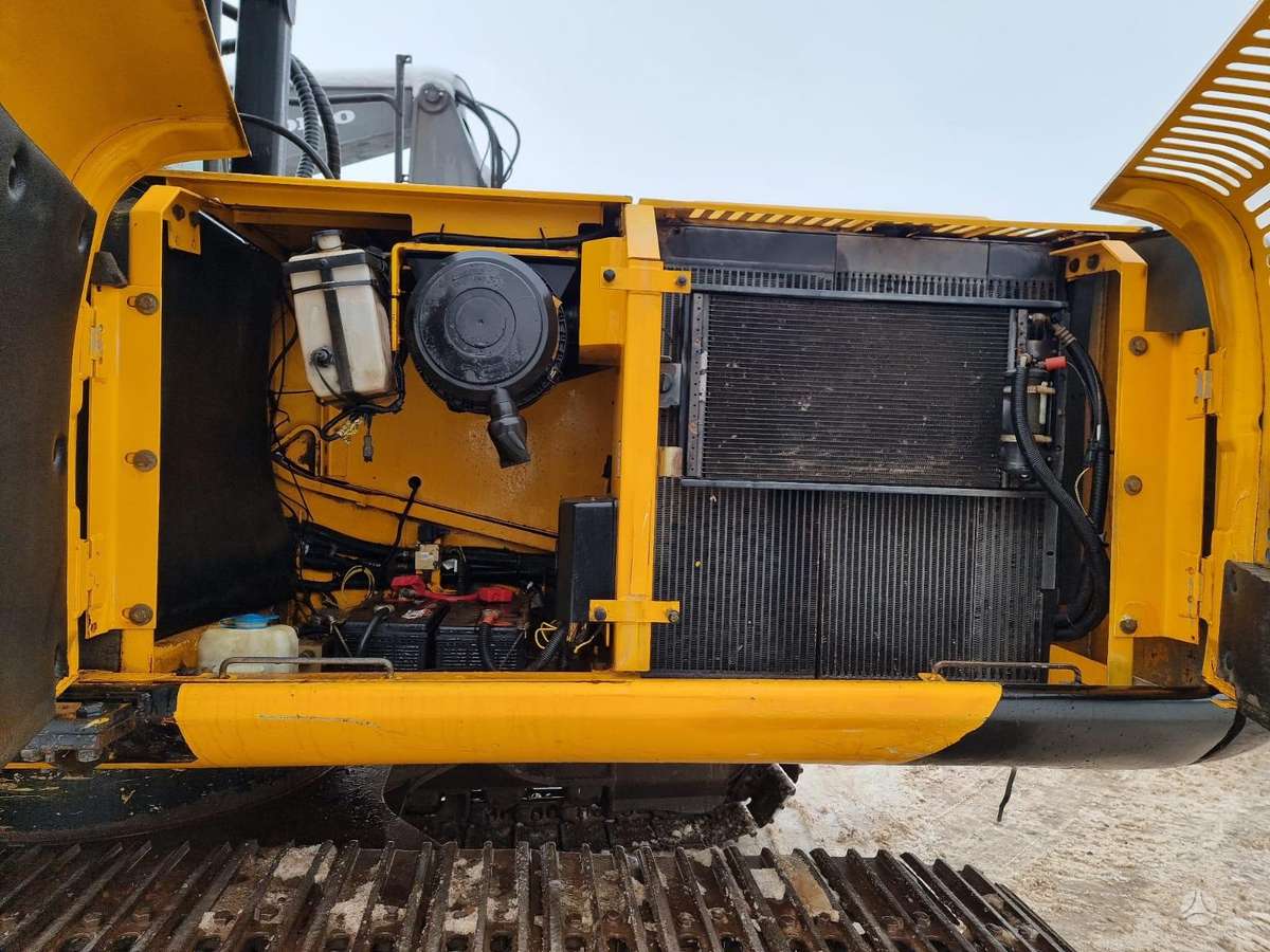 JCB JCB JS220LC, ekskavatoriai