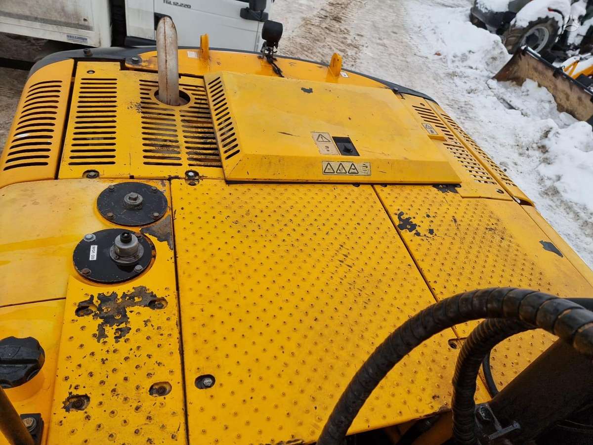 JCB JCB JS220LC, экскаваторы