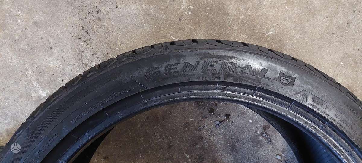 General, summer 235/40 R19