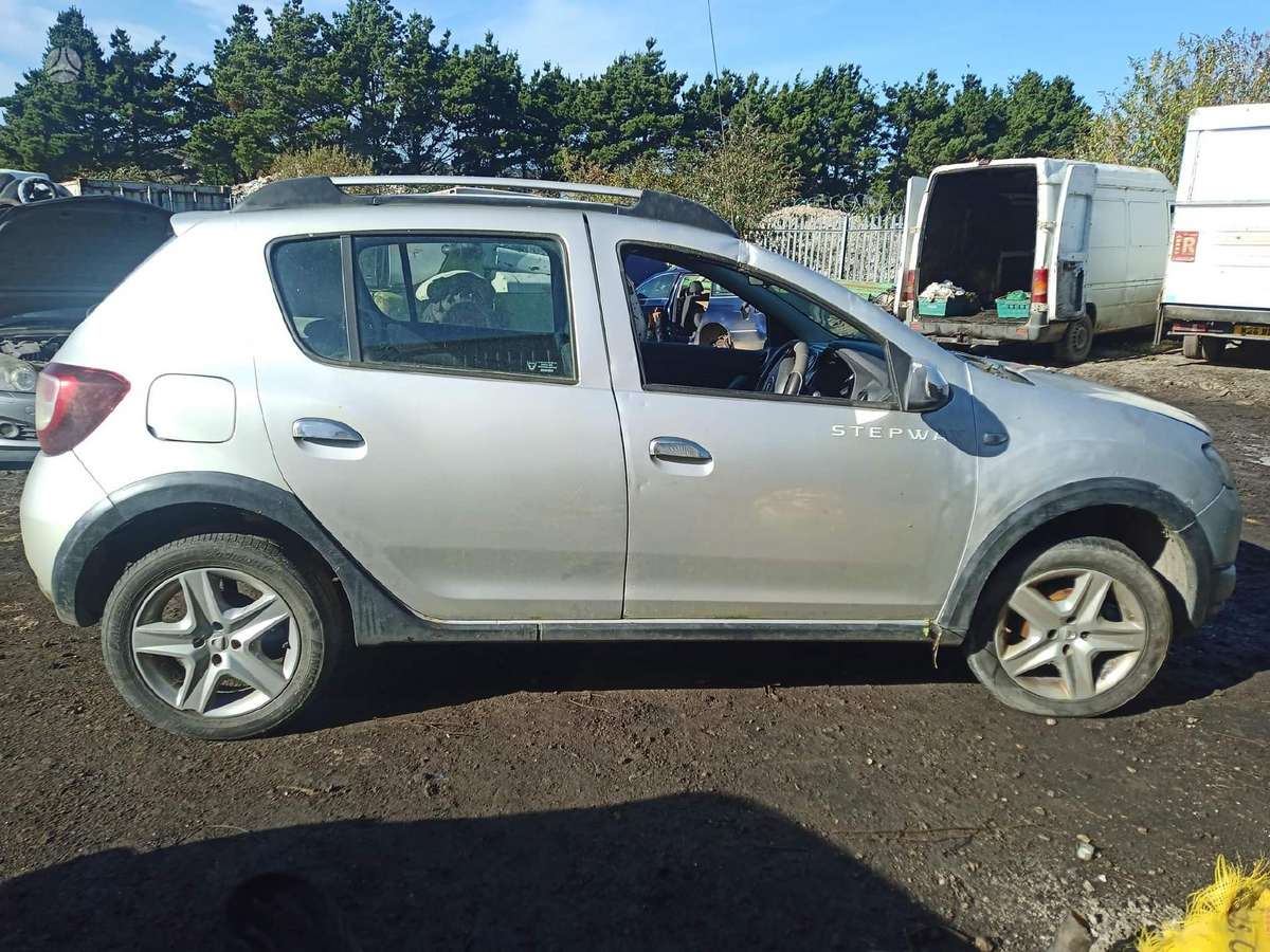 Dacia Sandero for parts