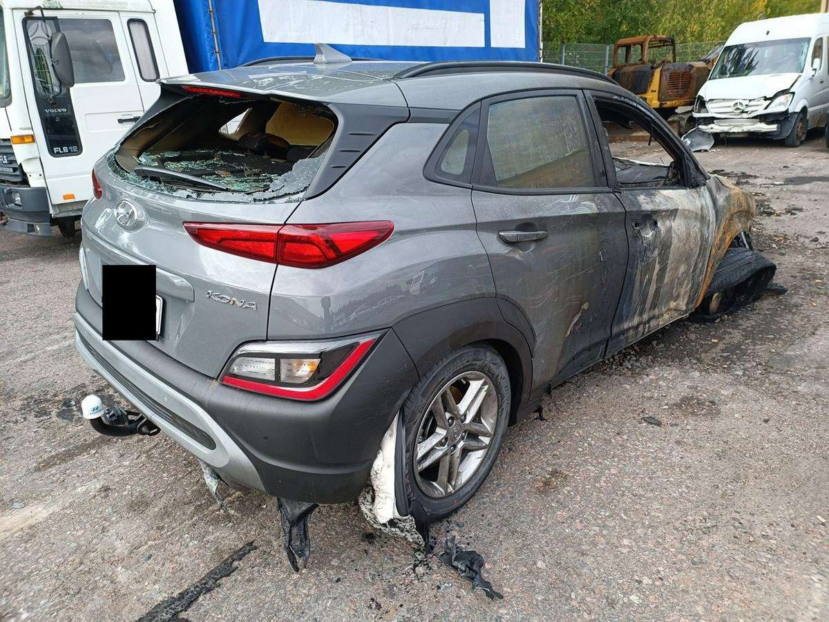Hyundai Kona по частям