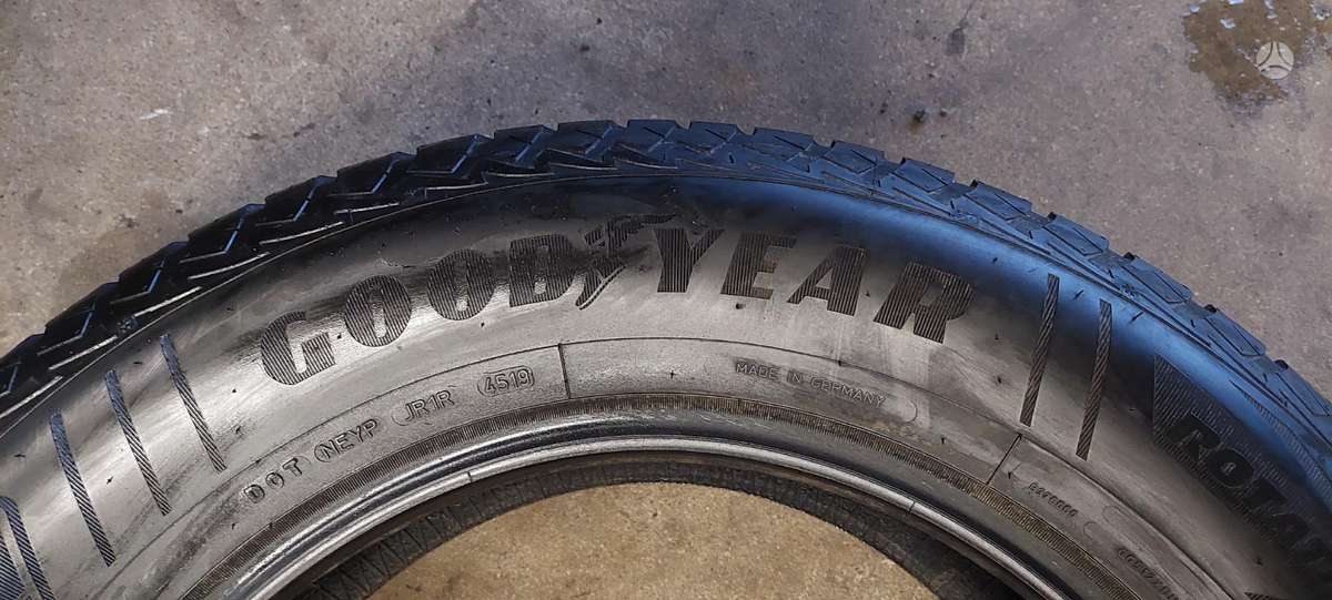 Goodyear, all-season 255/60 R18
