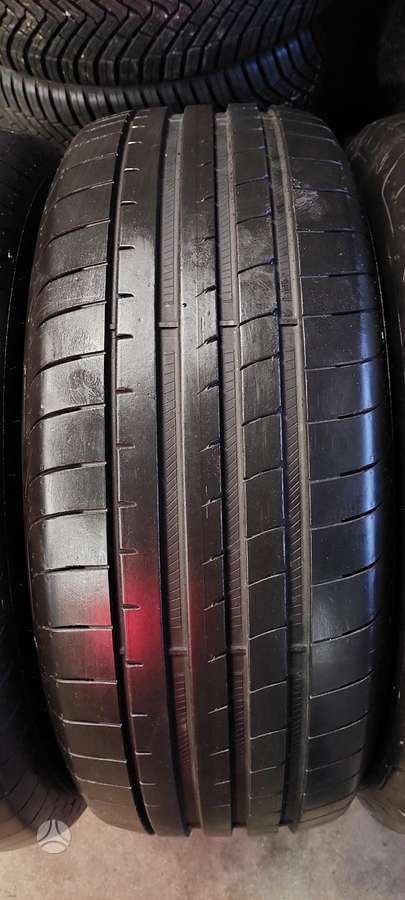 Goodyear, vasarinės 255/60 R18