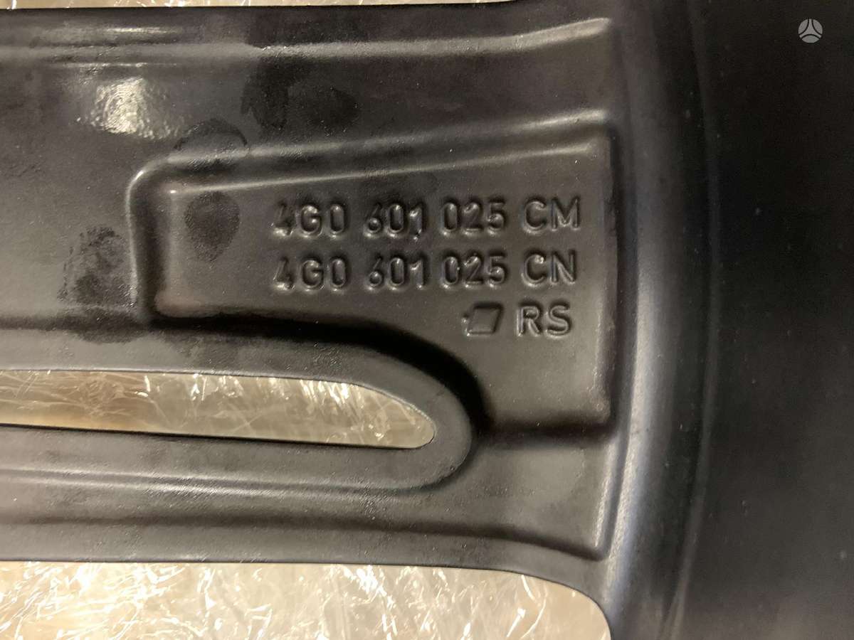 Audi 4G0601025DA, light alloy, R21