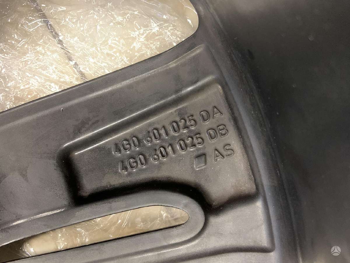Audi 4G0601025DA, light alloy, R21