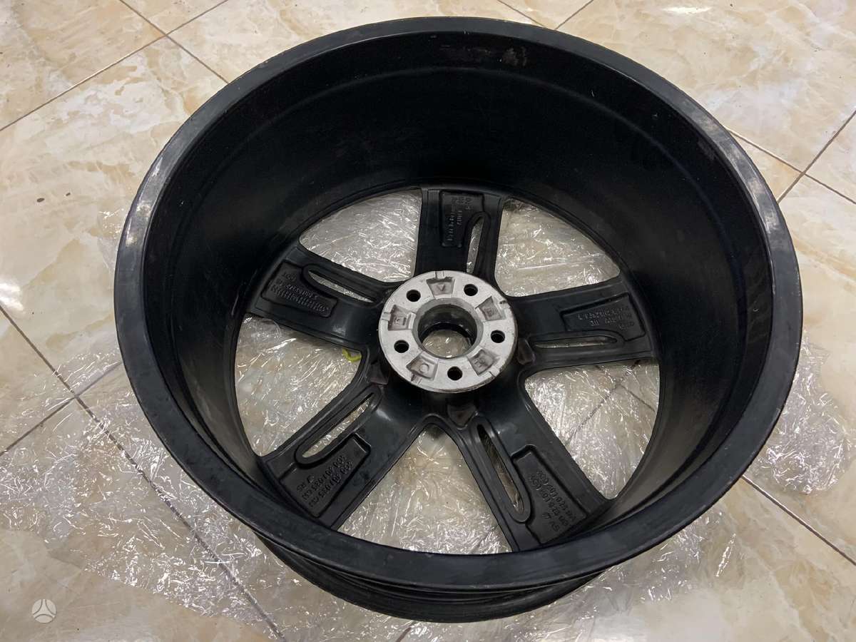Audi 4G0601025DA, light alloy, R21
