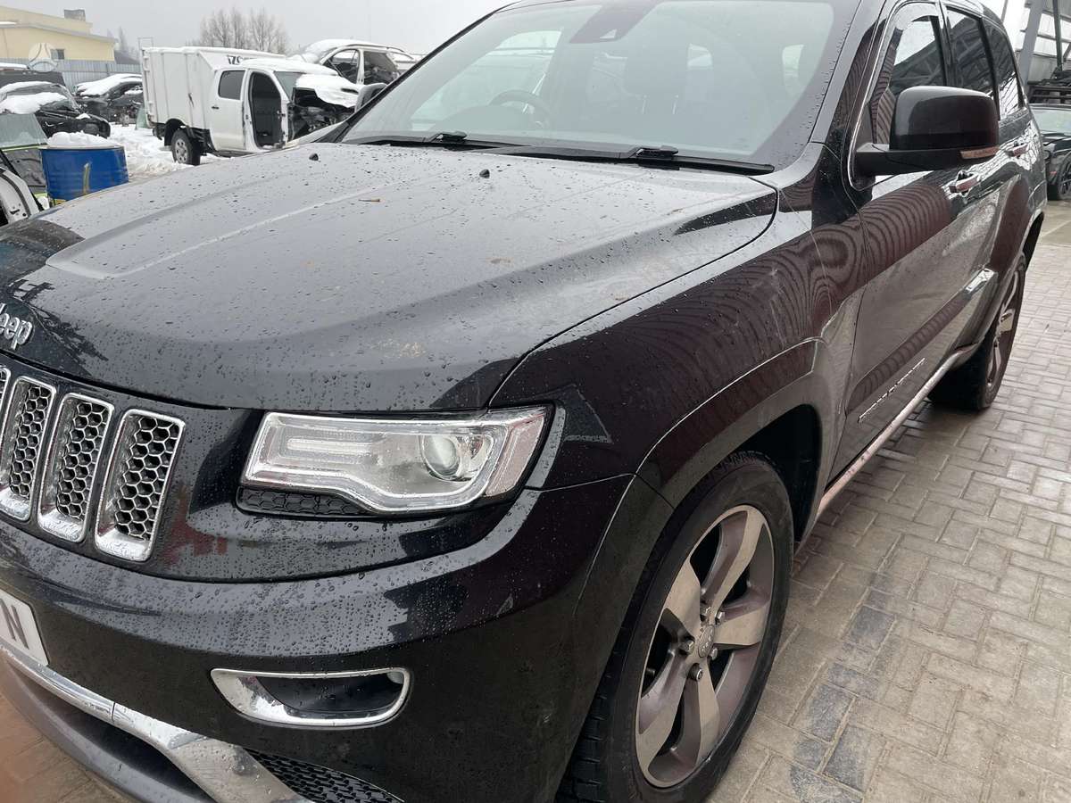 Jeep Grand Cherokee dalimis