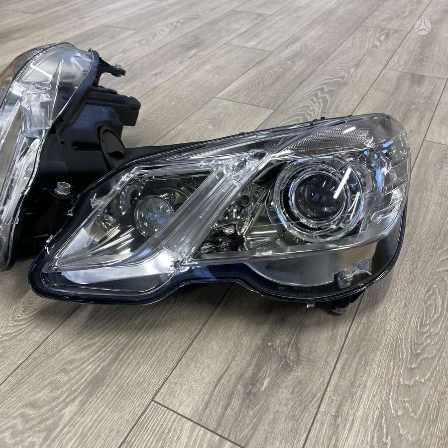 Mercedes-Benz E klasė lights