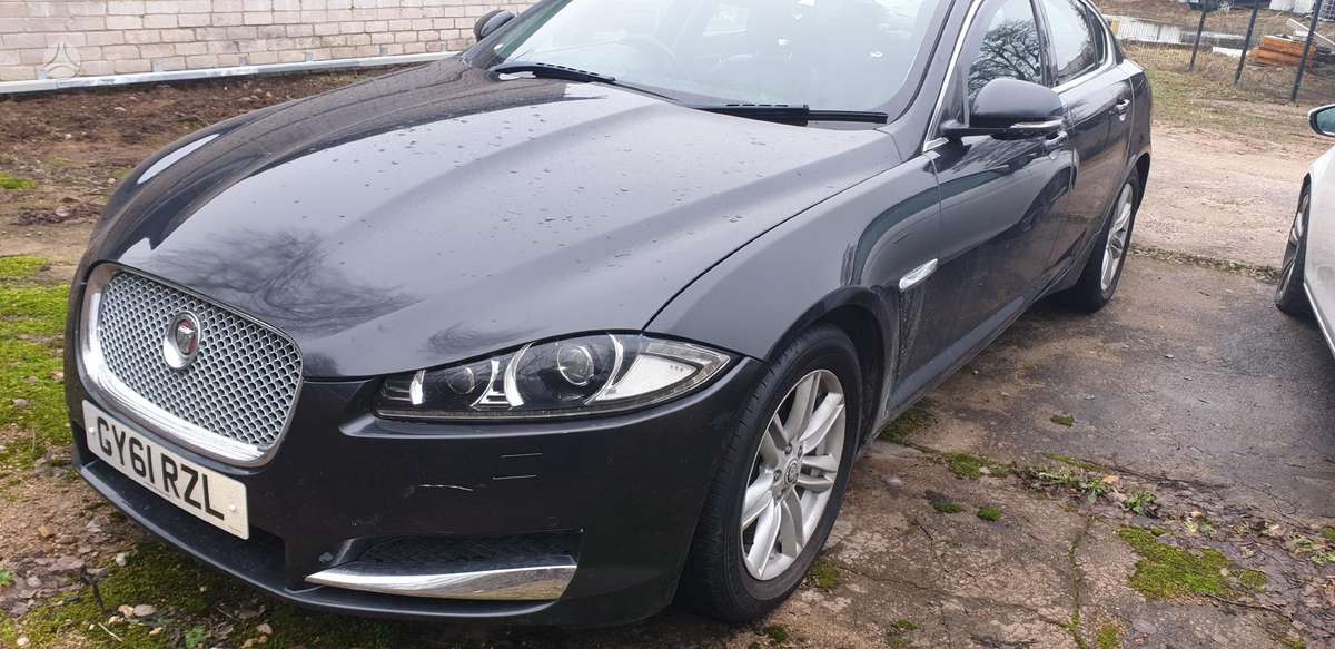 Jaguar XF